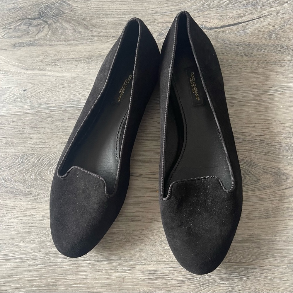 Dolce & Gabbana Suede Flats